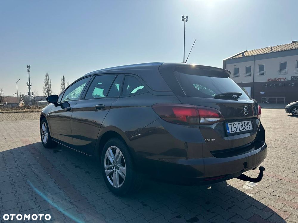 Opel Astra 1.6 D (CDTI) Start/Stop Dynamic - 6