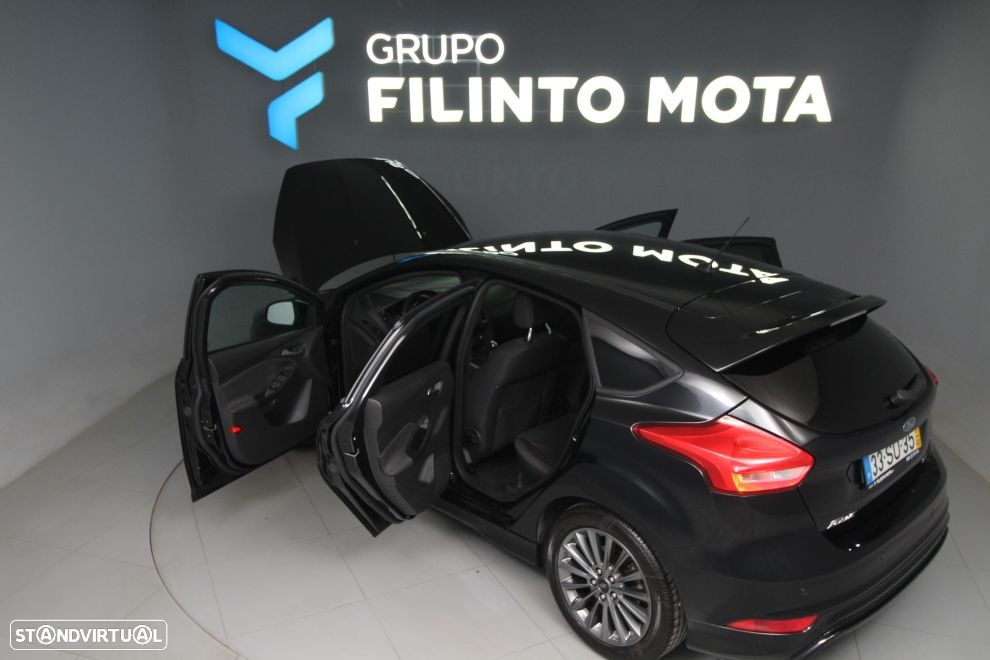 Ford Focus 1.0 SCTi ST-Line - 11