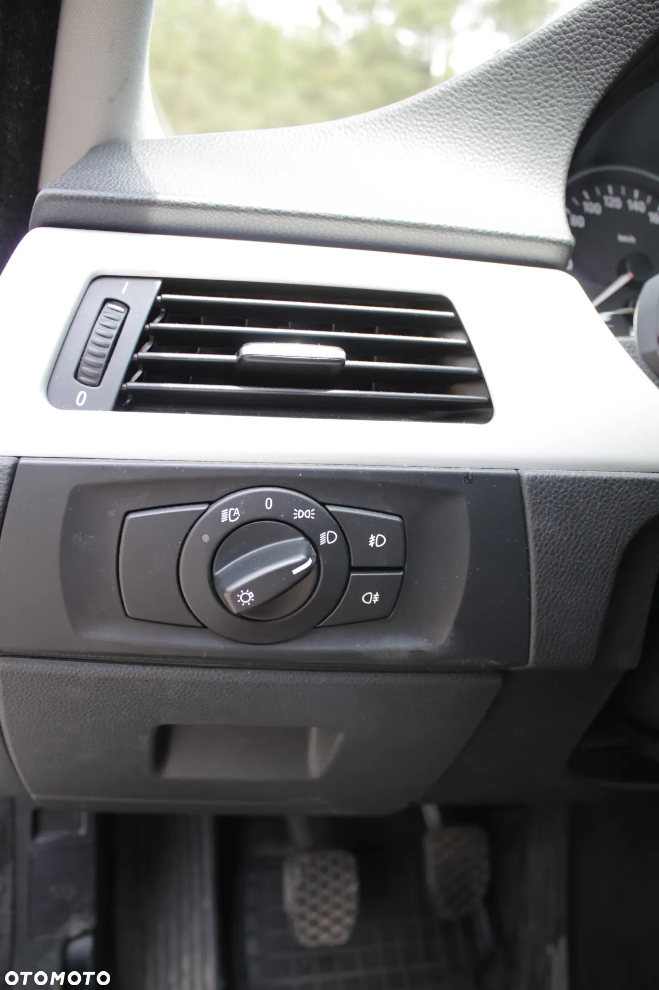 BMW Seria 3 325d DPF Touring - 30