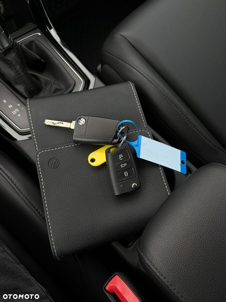 Volkswagen Touran 2.0 TDI SCR DSG Comfortline - 34