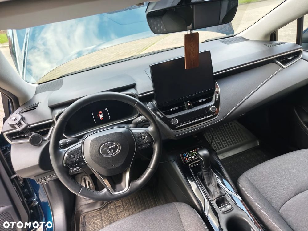 Toyota Corolla 1.8 Hybrid Comfort - 28