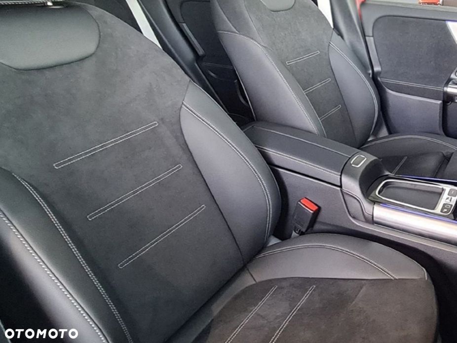 Mercedes-Benz GLA 200 d AMG Line 8G-DCT - 6