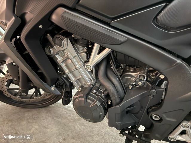 Honda CB - 2
