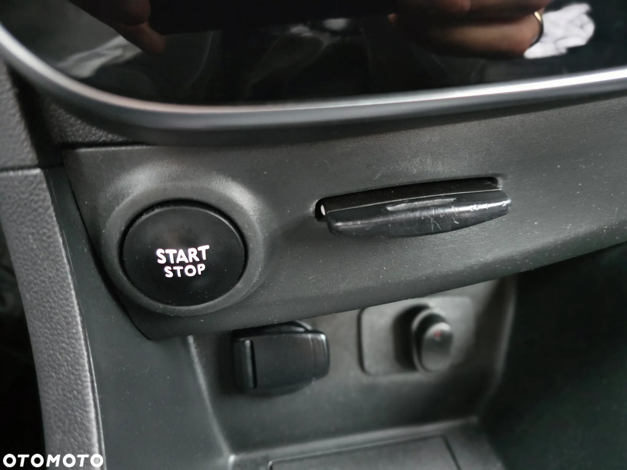 Renault Clio 0.9 Energy TCe Limited Plus - 32
