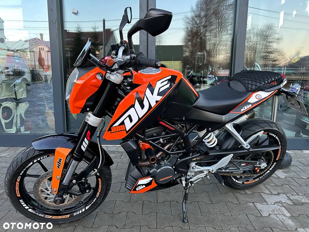 KTM Duke