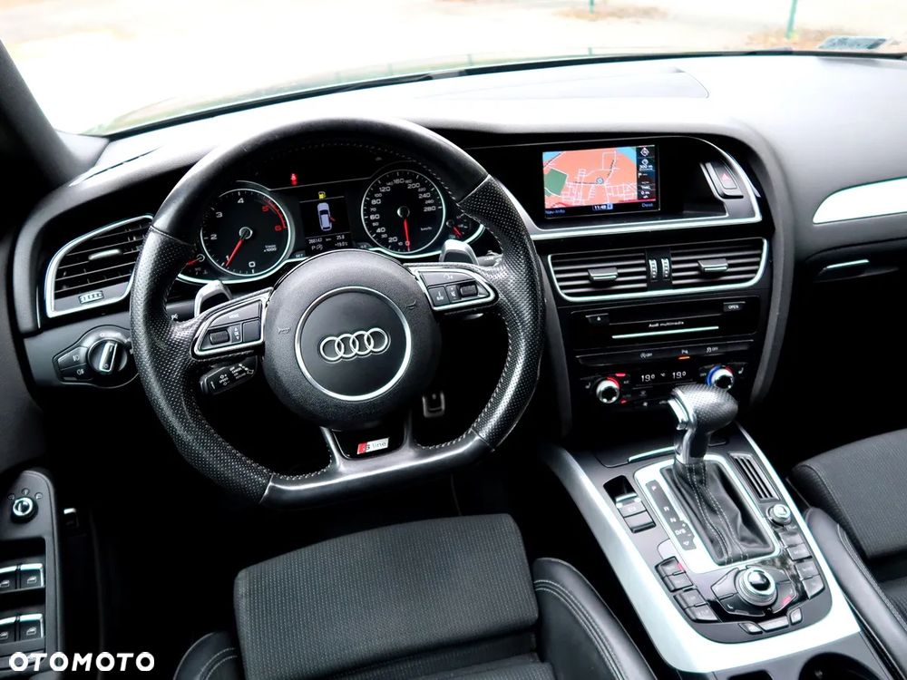 Audi A4 Avant 2.0 TDI DPF clean diesel multitronic S line Sportpaket - 31
