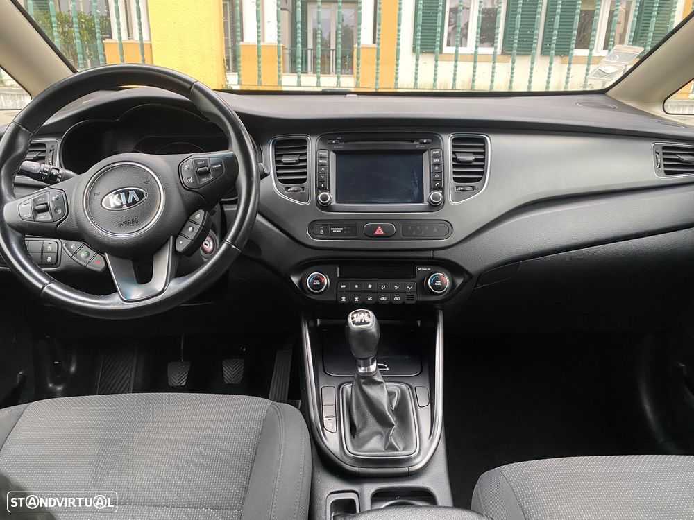 Kia Carens 1.7 CRDi ISG TX - 8