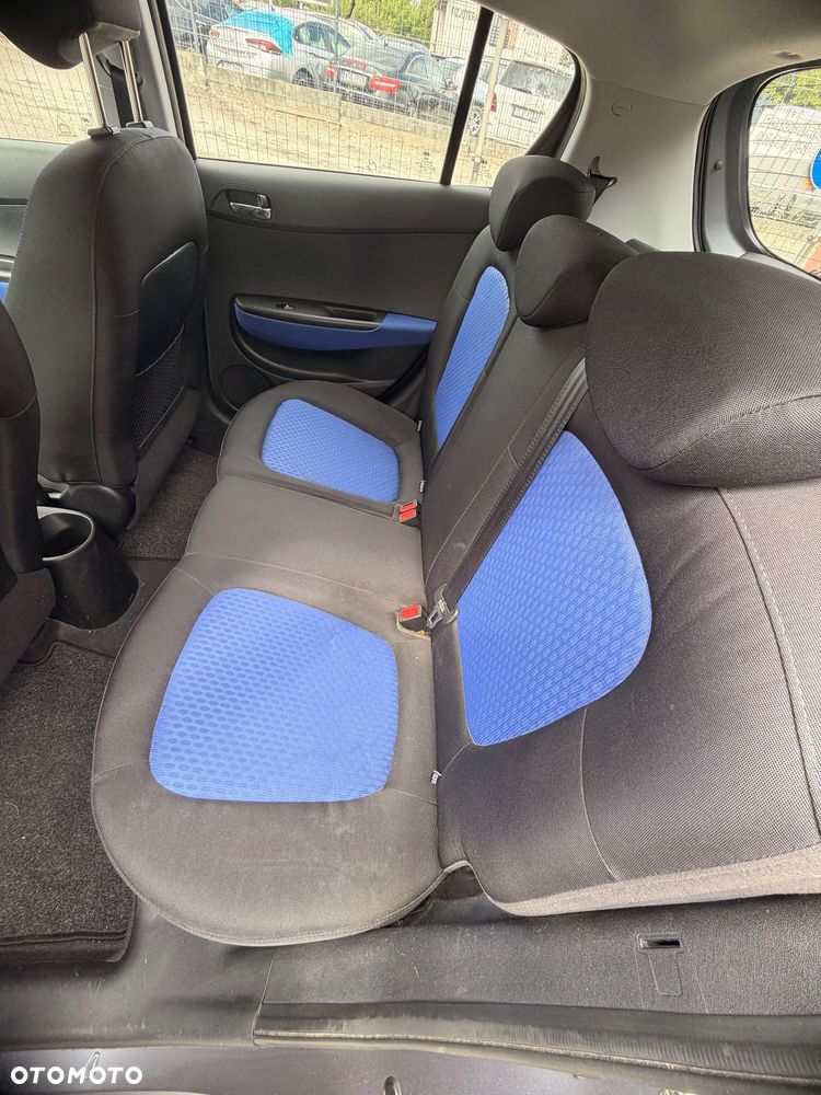Hyundai i20 1.4 Comfort - 11