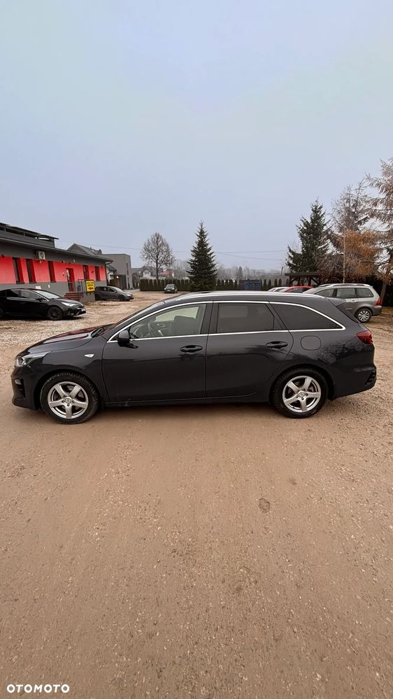 Kia Ceed 1.6 CRDi mHEV M DCT - 5