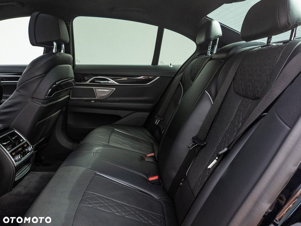 BMW Seria 7 750d xDrive - 16