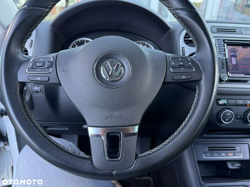 Volkswagen Tiguan 2.0 TDI DPF BlueMotion Technology Lounge Sport & Style - 29