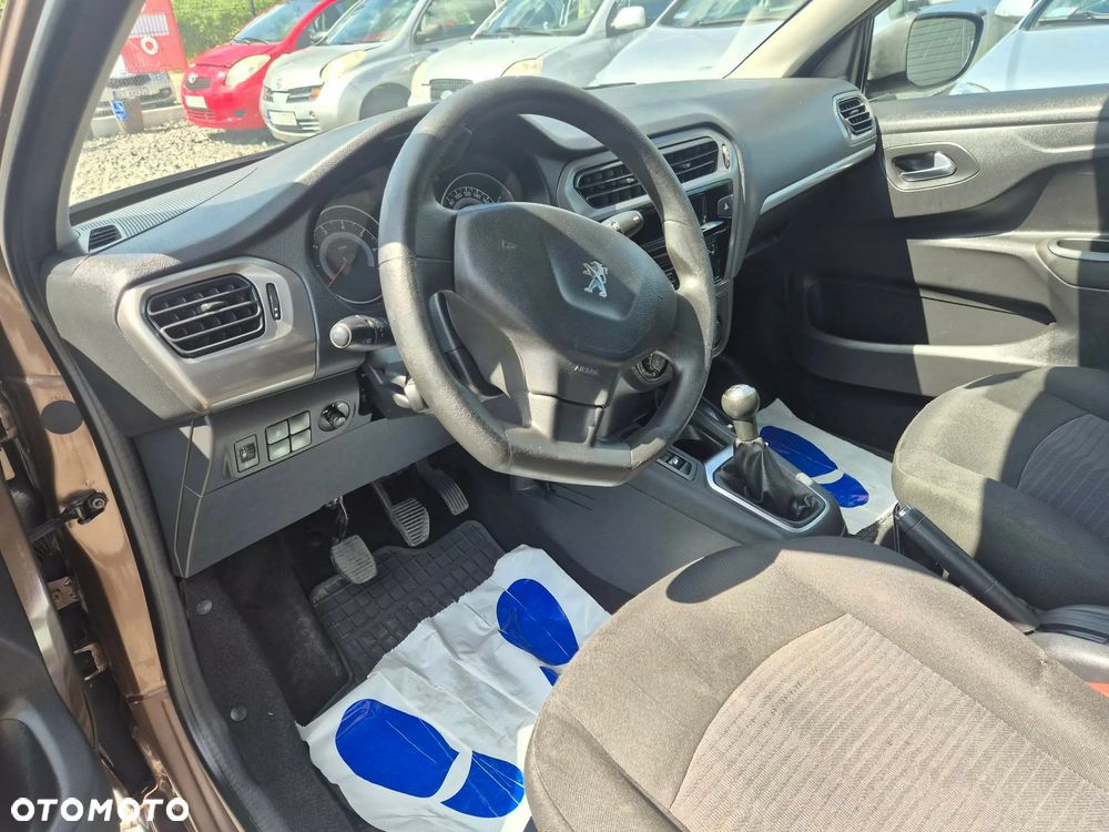 Peugeot 301 - 17