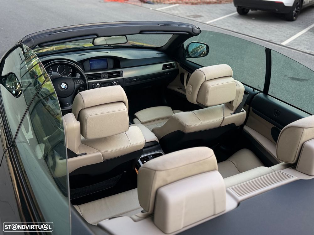 BMW 320 d Cabrio Intense - 28