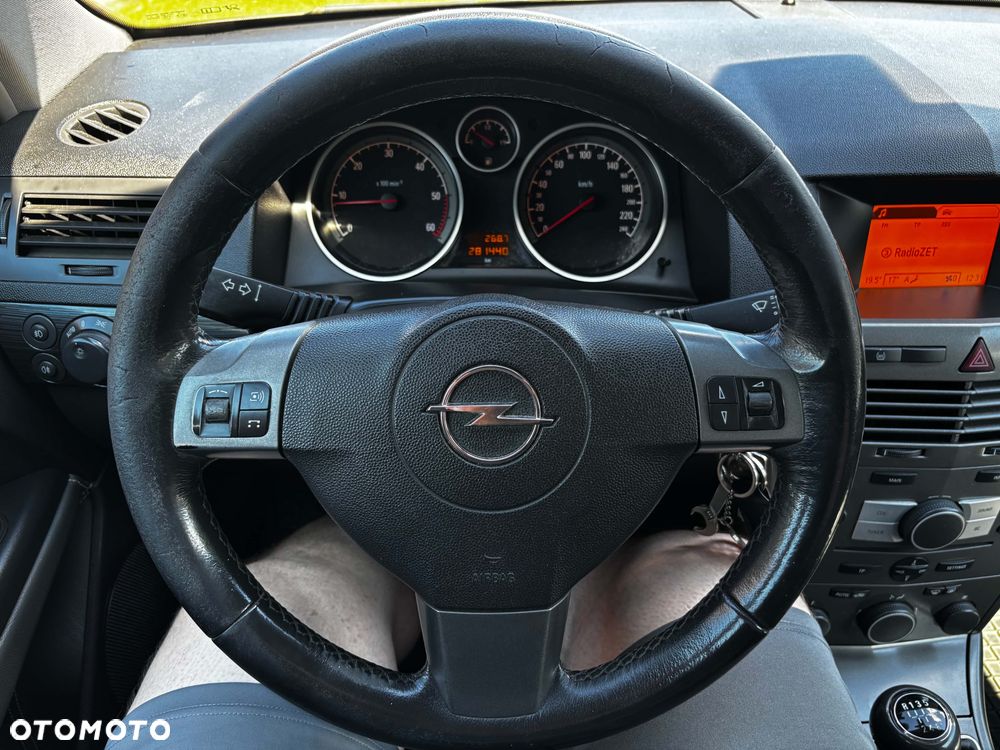Opel Astra 1.9 CDTI Sport - 26