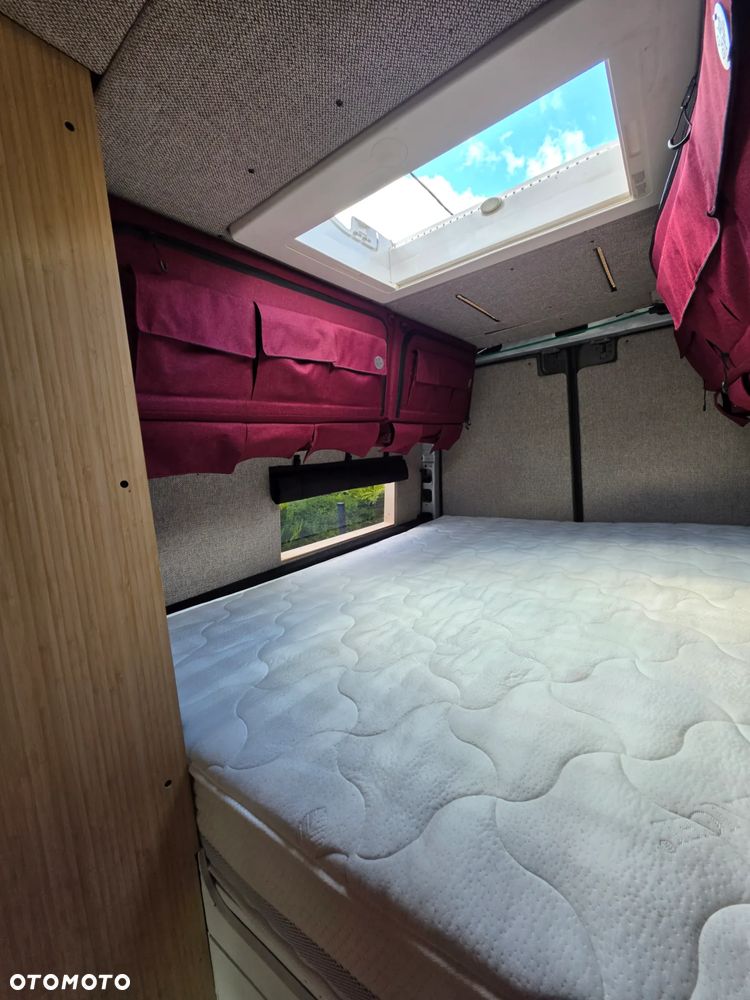 Mercedes-Benz Sprinter 906.211 - 8
