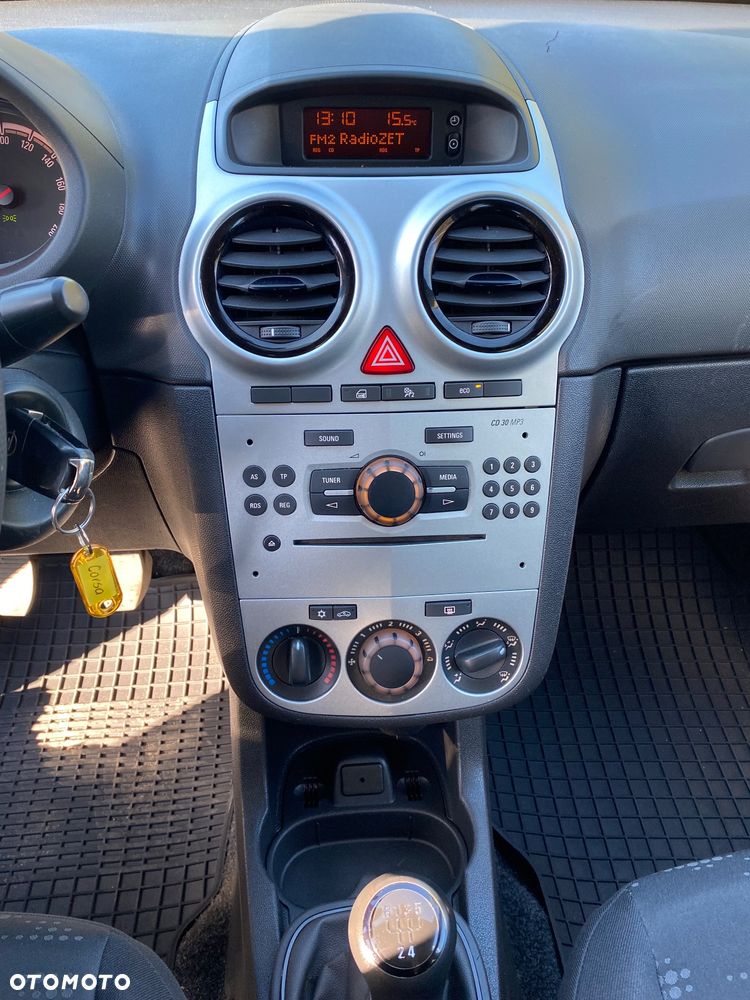 Opel Corsa 1.2 16V Cosmo - 17