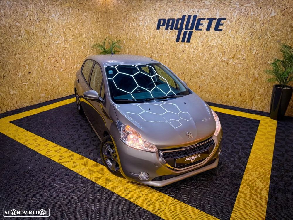 Peugeot 208 1.6 e-HDi SE Style - 4