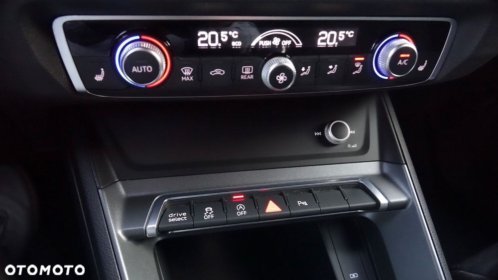 Audi Q3 Sportback - 38