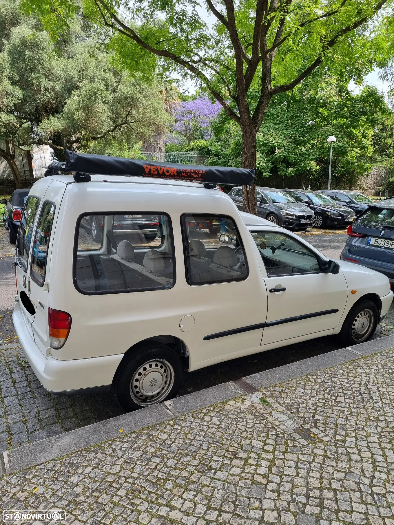 VW Caddy 1.4i - 11