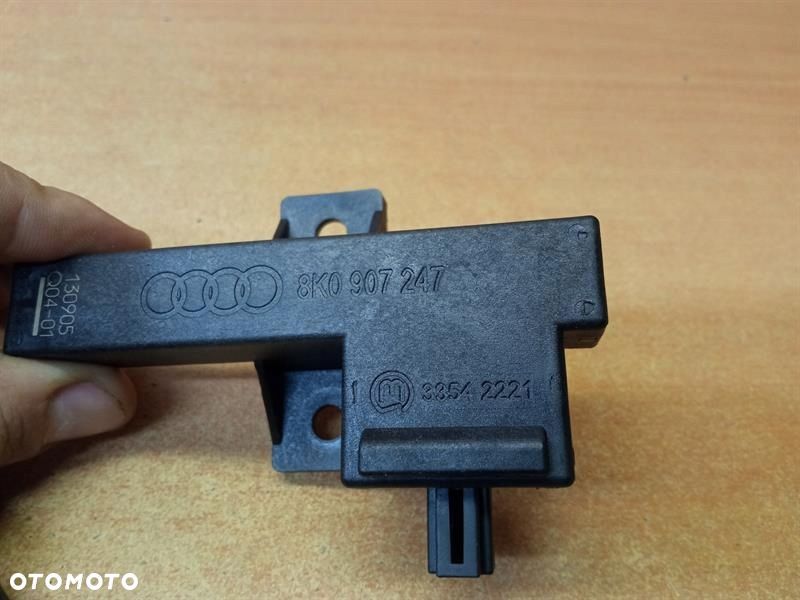 ANTENA WZMACNIACZ AUDI A8 S8 D4 8K0907247 - 2