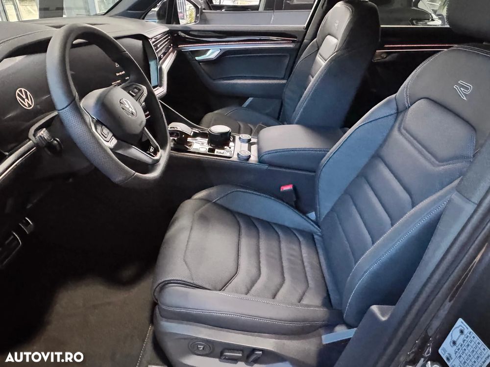 Volkswagen Touareg V6 TDI 4MOTION R-Line - 13