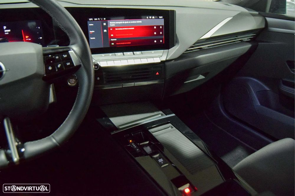 Opel Astra Sports Tourer 1.2 T Hybrid GS eDCT - 36