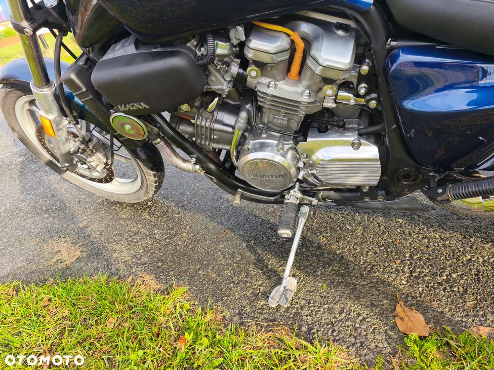 Honda VF - 16