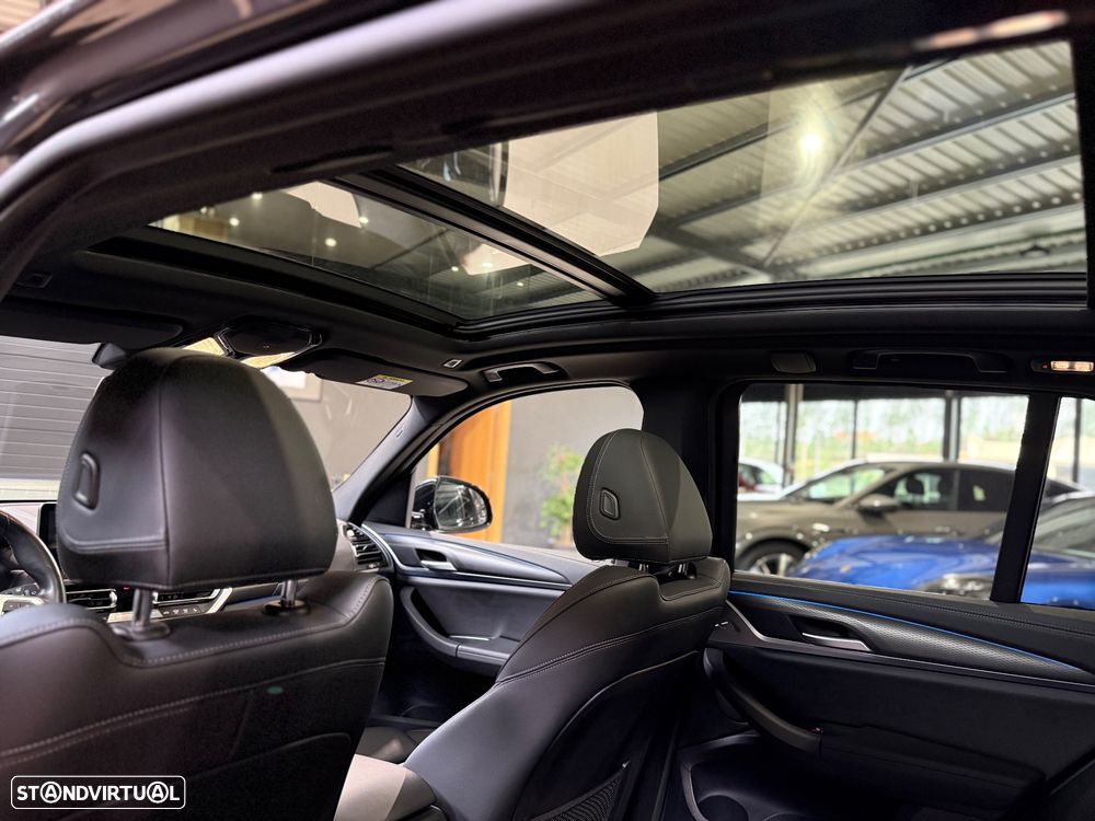 BMW iX3 M Sport Impressive - 42