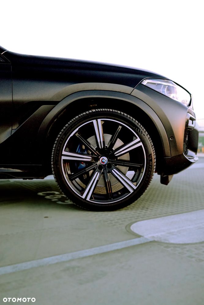 BMW X6M - 15