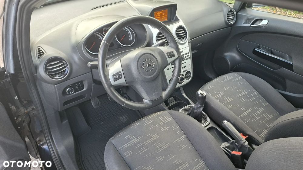 Opel Corsa 1.4 16V Satellite - 10