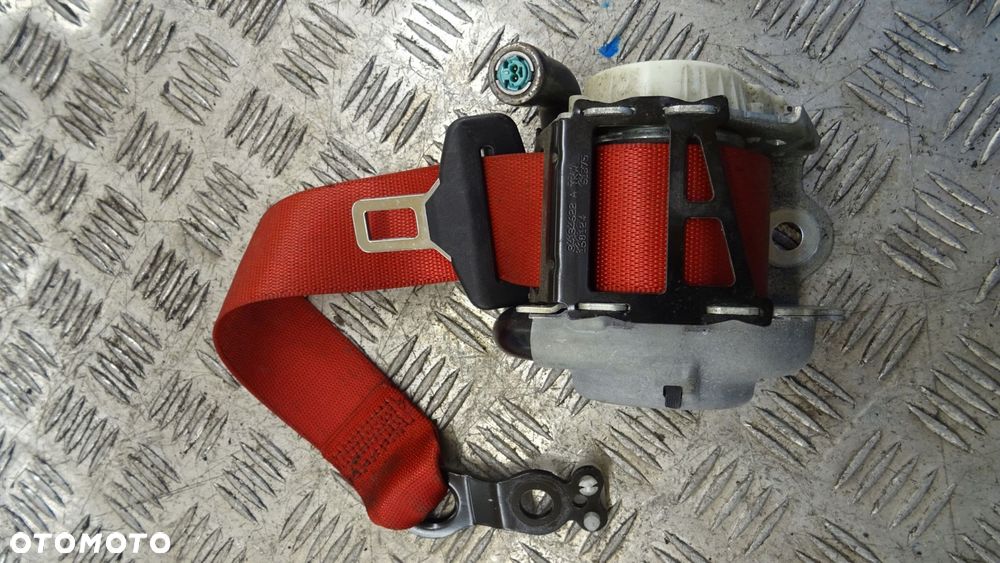 mercedes w205 napinacz pasa tył prawy oryg amg nr m427 - 2