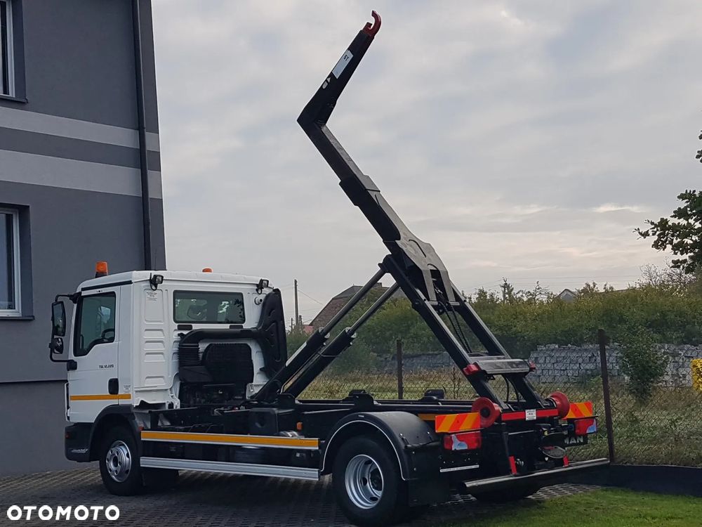 MAN TGL 12.220 HAKOWIEC 4x2 KLIMA - 3