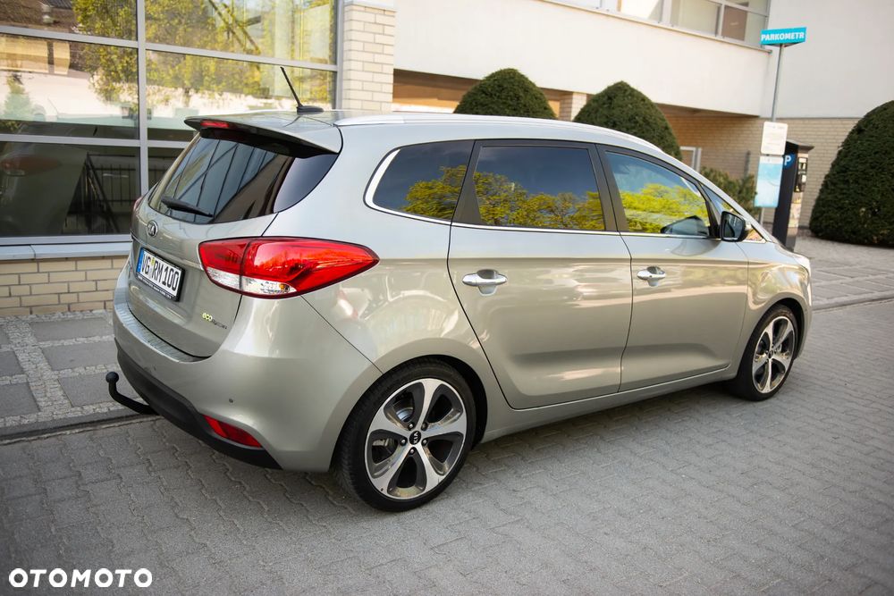 Kia Carens 1.7 CRDi Vision - 12