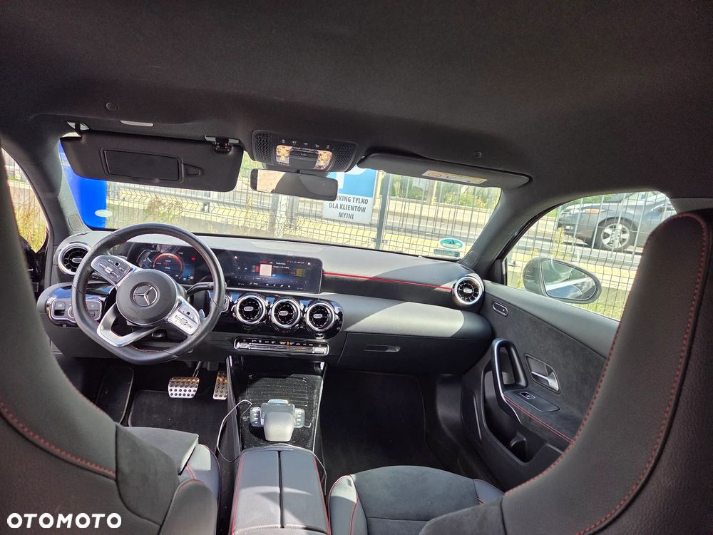 Mercedes-Benz Klasa A 180 AMG Line 7G-DCT - 16