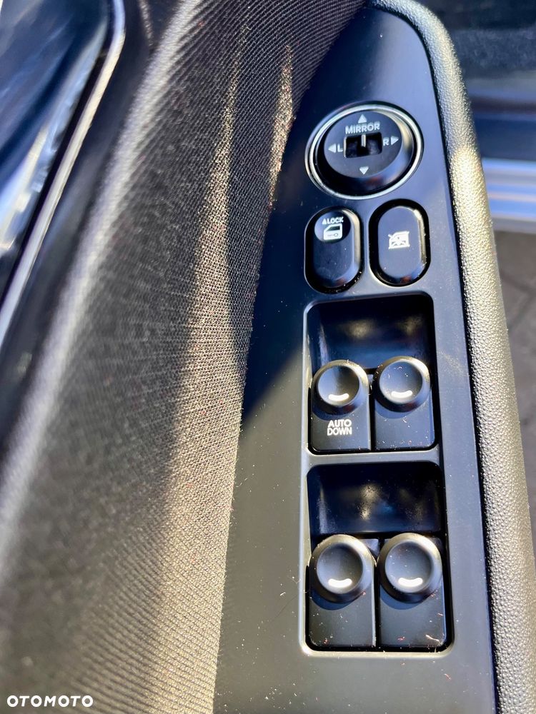 Hyundai i30 1.4 Classic + - 16