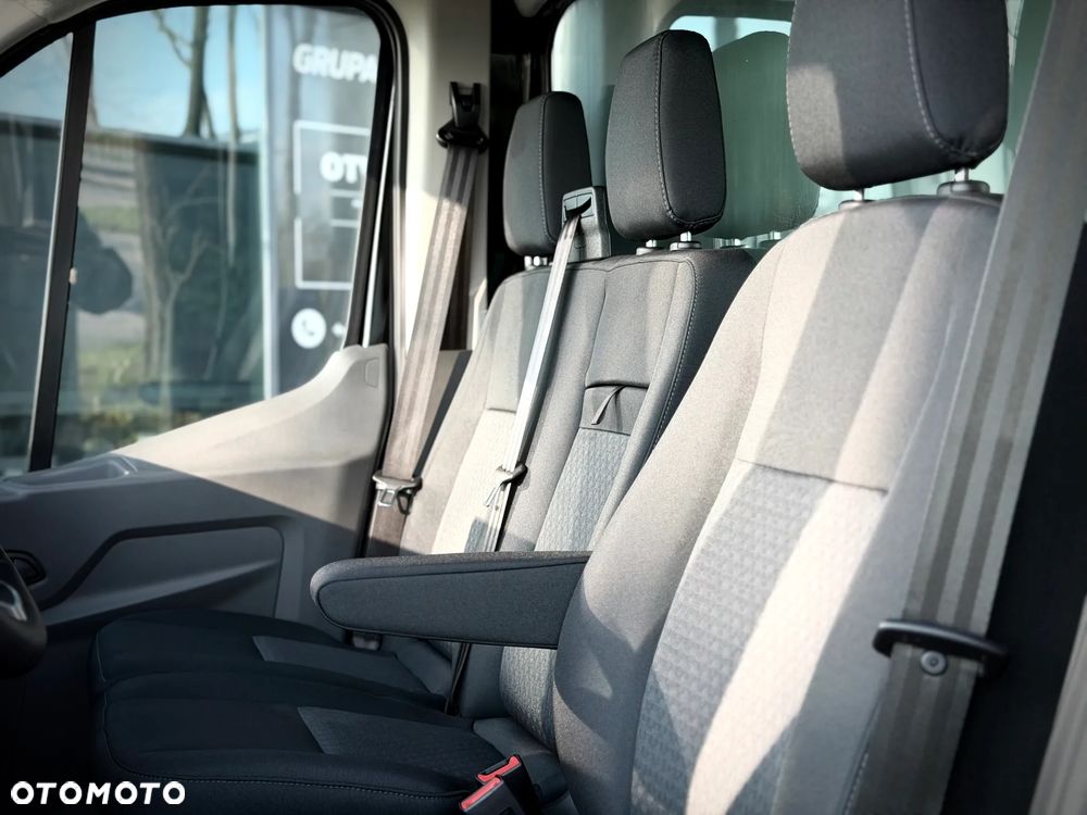 Ford Transit - 25