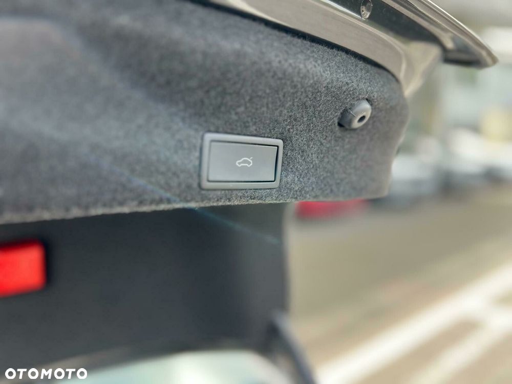 Volkswagen Passat 2.0 TDI EVO Business DSG - 25