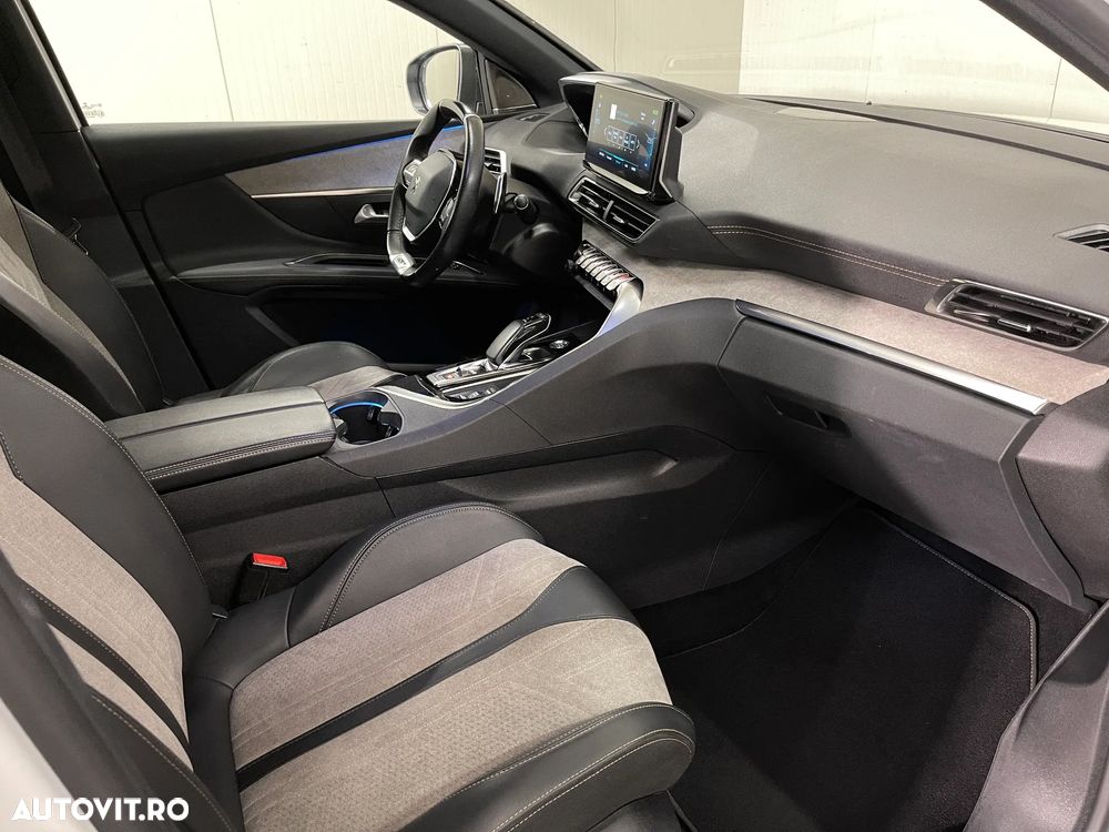 Peugeot 3008 225 e-EAT8 GT - 11