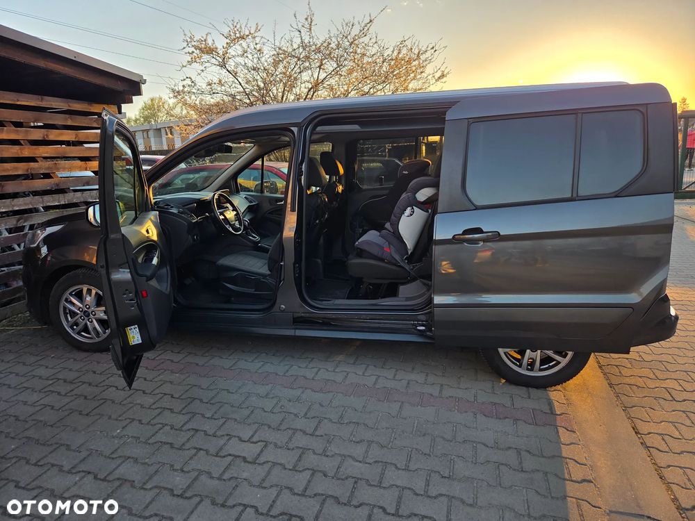 Ford Tourneo Connect Gr 1.5 TDCi Titanium PowerShift - 37
