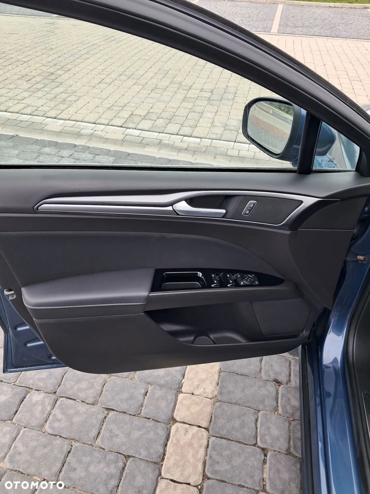 Ford Mondeo 2.0 EcoBlue Titanium - 17