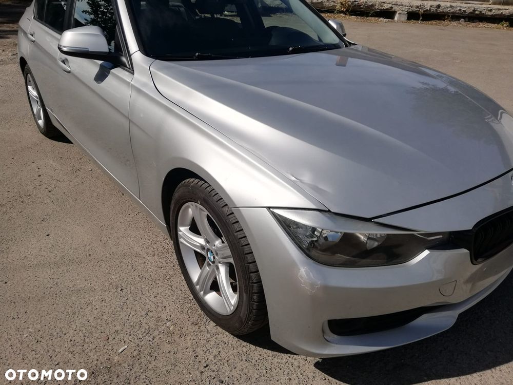 BMW Seria 3 328i xDrive - 8