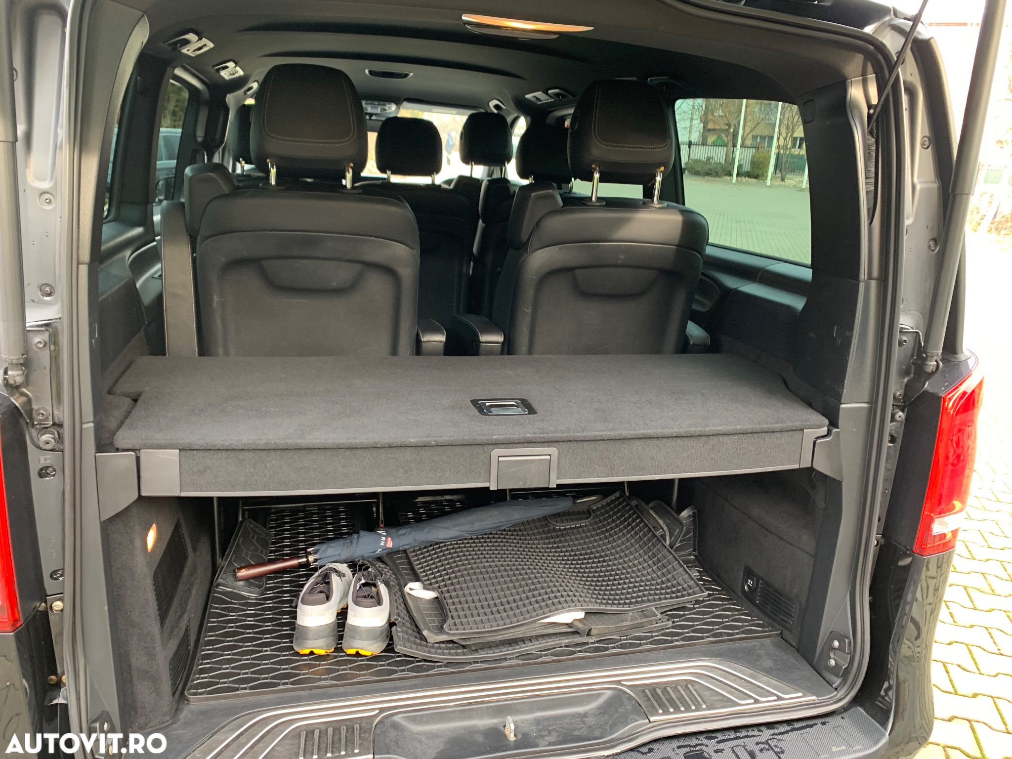 Mercedes-Benz V 250 (BlueTEC) d extralang 7G-TRONIC Avantgarde Edition - 7