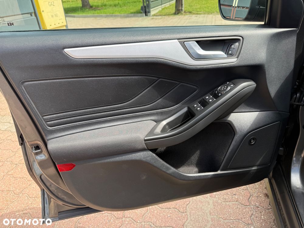 Ford Focus 1.5 EcoBlue STart-Stopp-System TITANIUM X - 21