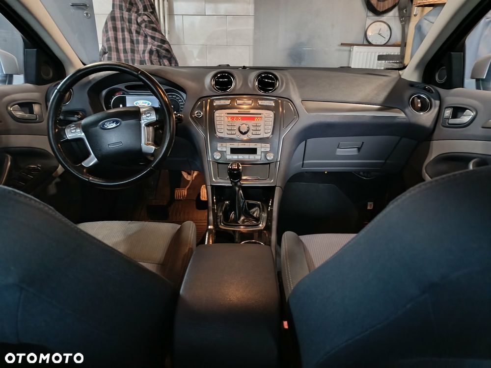 Ford Mondeo - 7