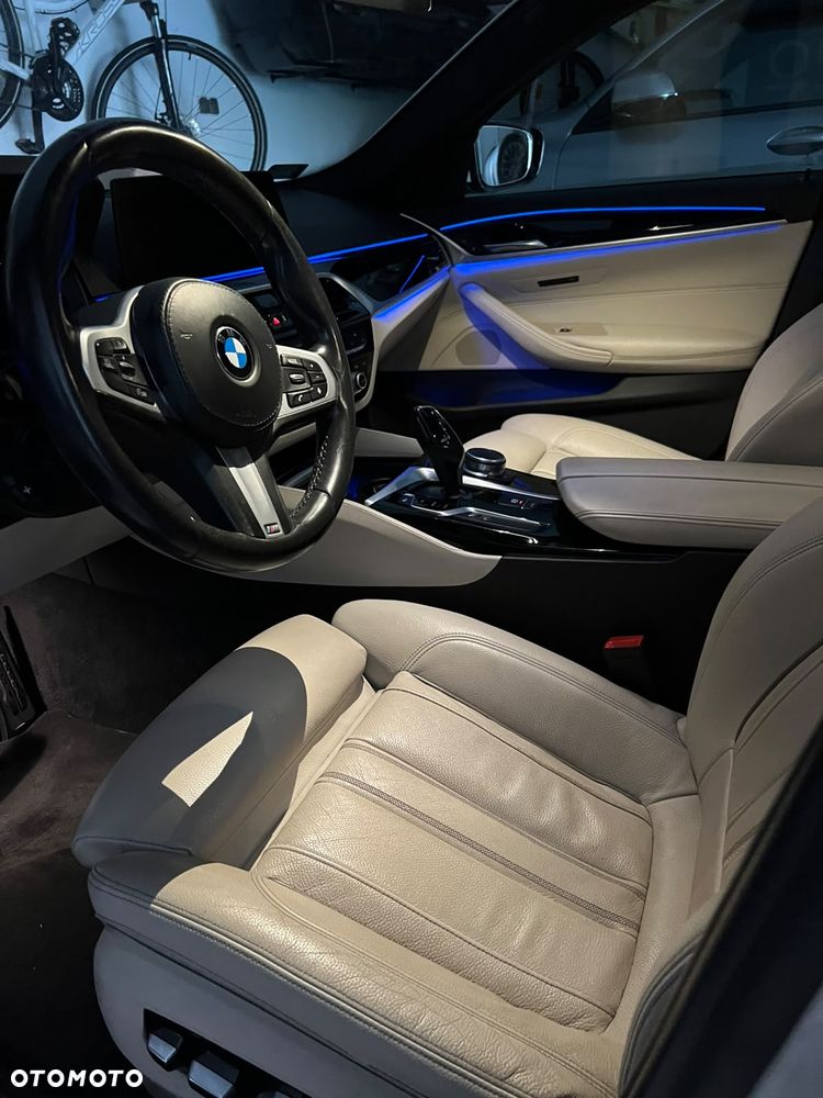 BMW Seria 5 520d xDrive M Sport sport - 24