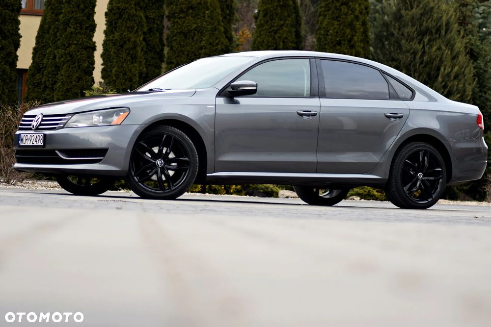 Volkswagen Passat - 16