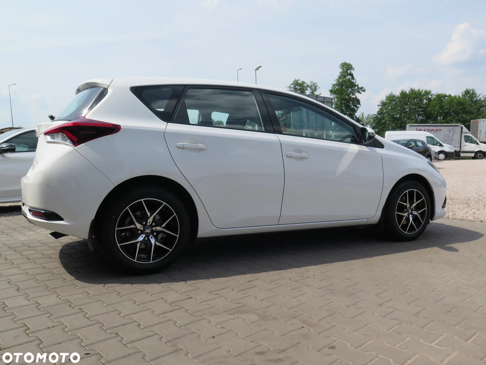 Toyota Auris 1.33 VVT-i Active - 9