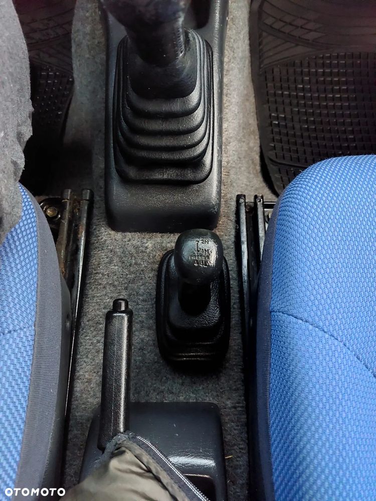 Suzuki Jimny - 23