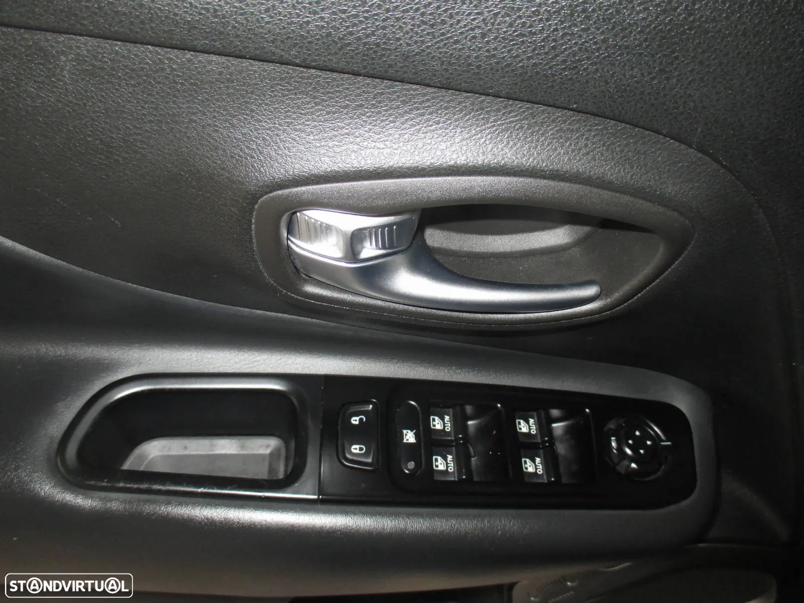 Jeep Renegade 1.6 MJD Limited DCT - 10