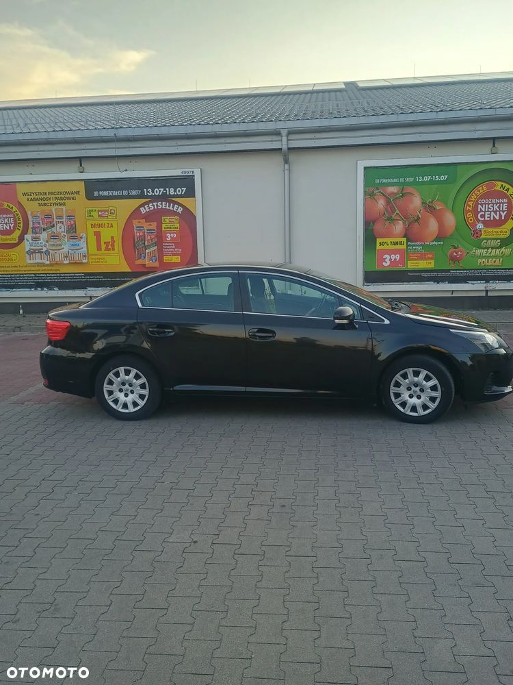 Toyota Avensis - 1